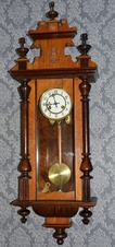 Starožitné řezbované hodiny Junghans r 1900