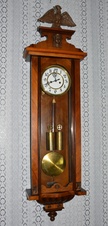 Starožitné 2-závažové hodiny Gustav Becker r1925