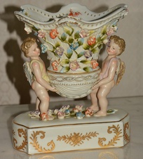 Zámecká porcelánová mísa s amorky