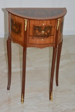Zámecký intarzovaný stoleček/komoda s šuplíky