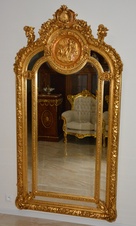 Zámecké zrcadlo s amorky a obrazem - 213 cm