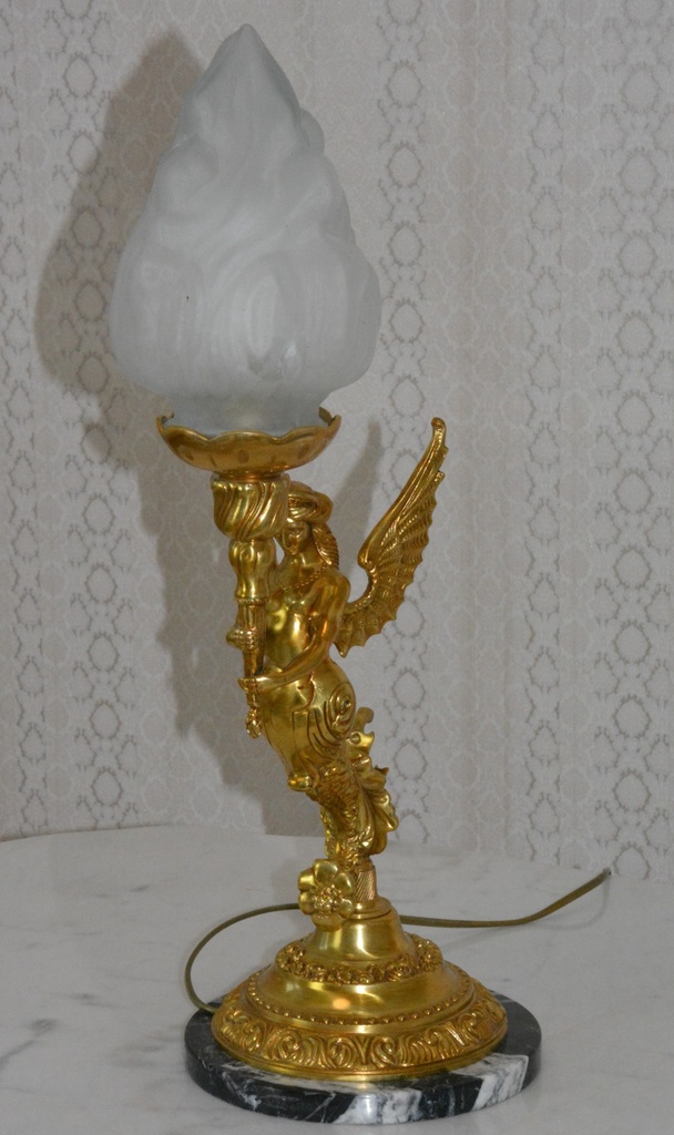 Zámecká stolní lampa s bohyní - mramor-bronz-sklo