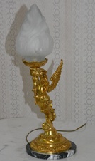 Zámecká stolní lampa s bohyní - mramor-bronz-sklo