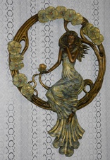 Bronzová socha -Dáma - secese - k zavěšení - 88 cm