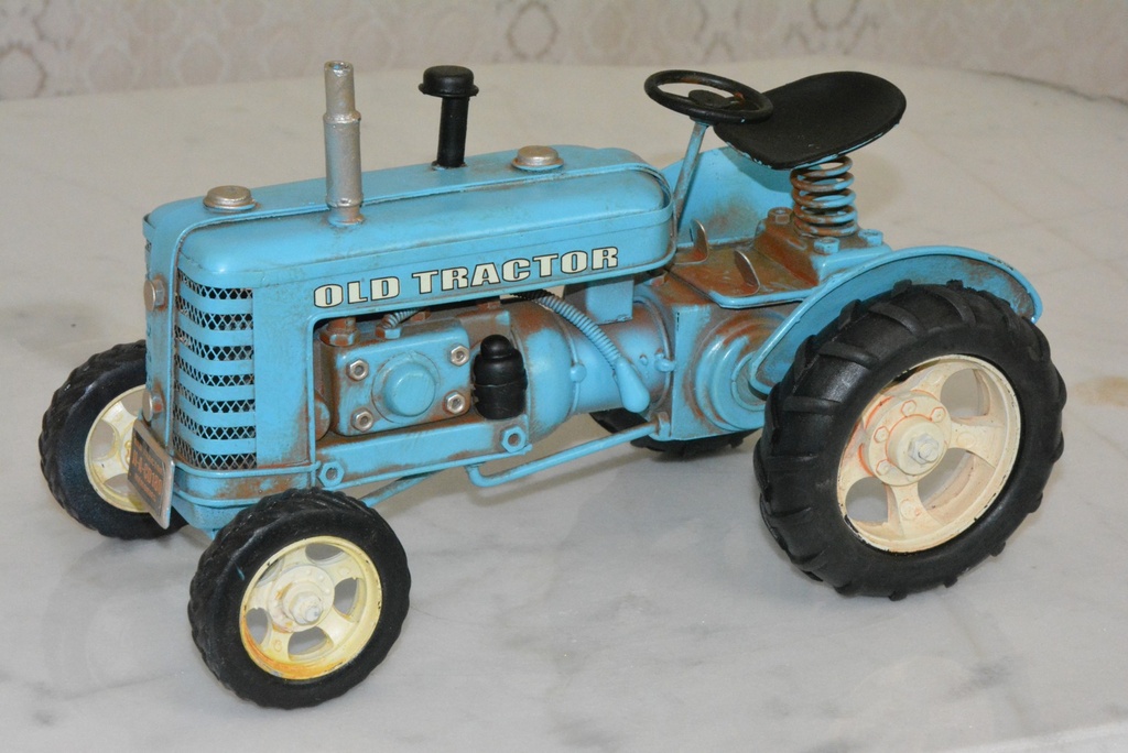 Retro kovový model - Traktor