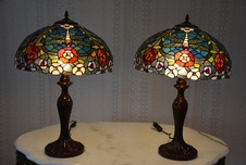 Tiffany lampy s květinami - krásné