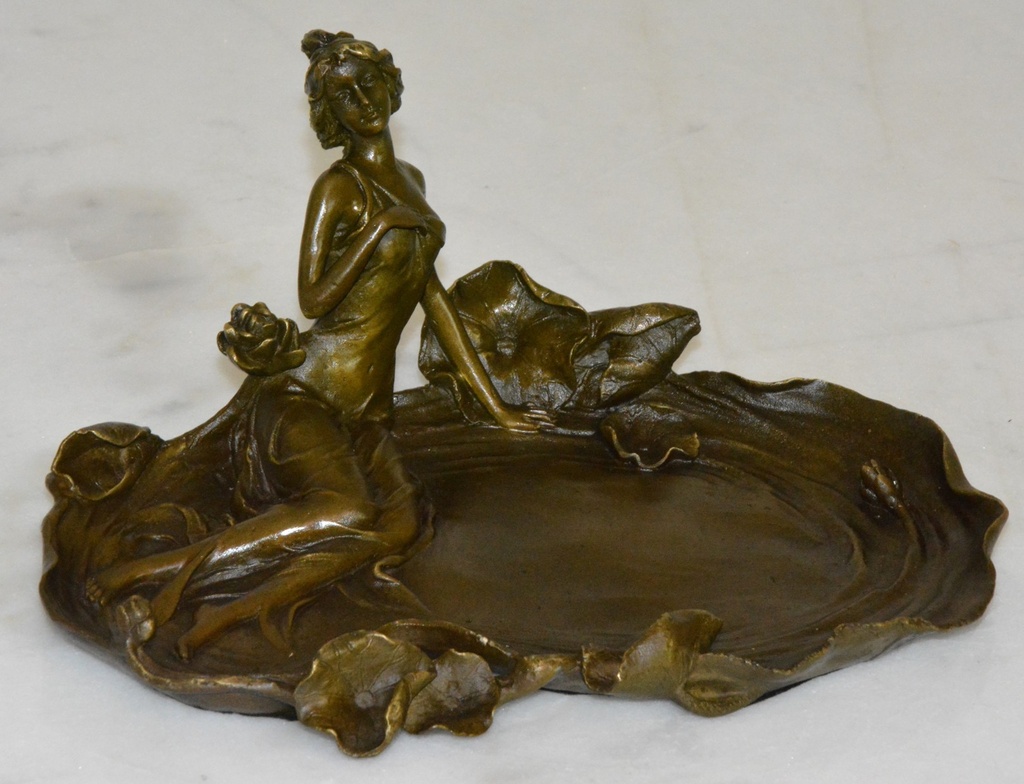 Bronzová soška - Dáma - secese