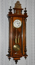 Starožitné 2-závažové hodiny Gustav Becker r1924
