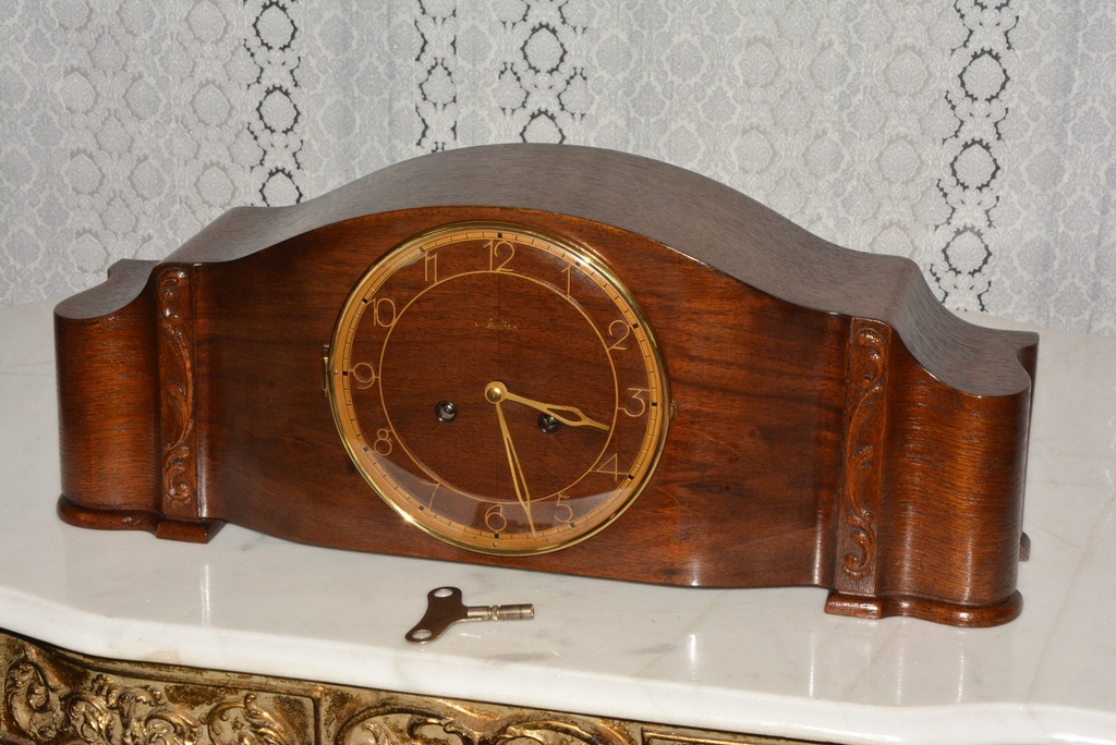 Starožitné krbové hodiny Mauthe r1920