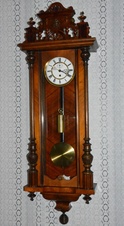 Starožitné 1-závažové hodiny Gustav Becker r1891