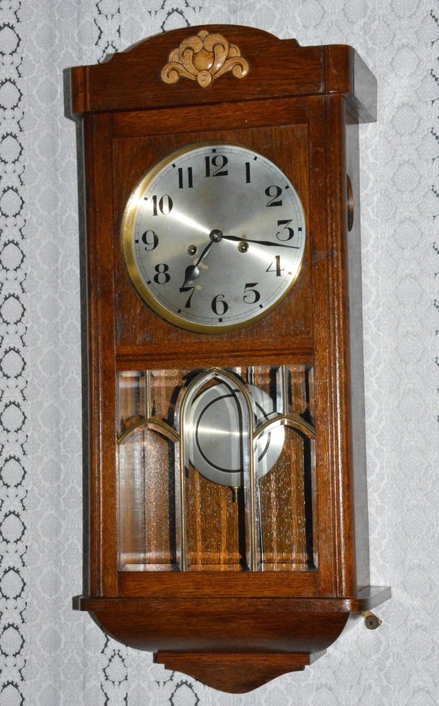 Starožitné hodiny Gustav Becker-katalogové