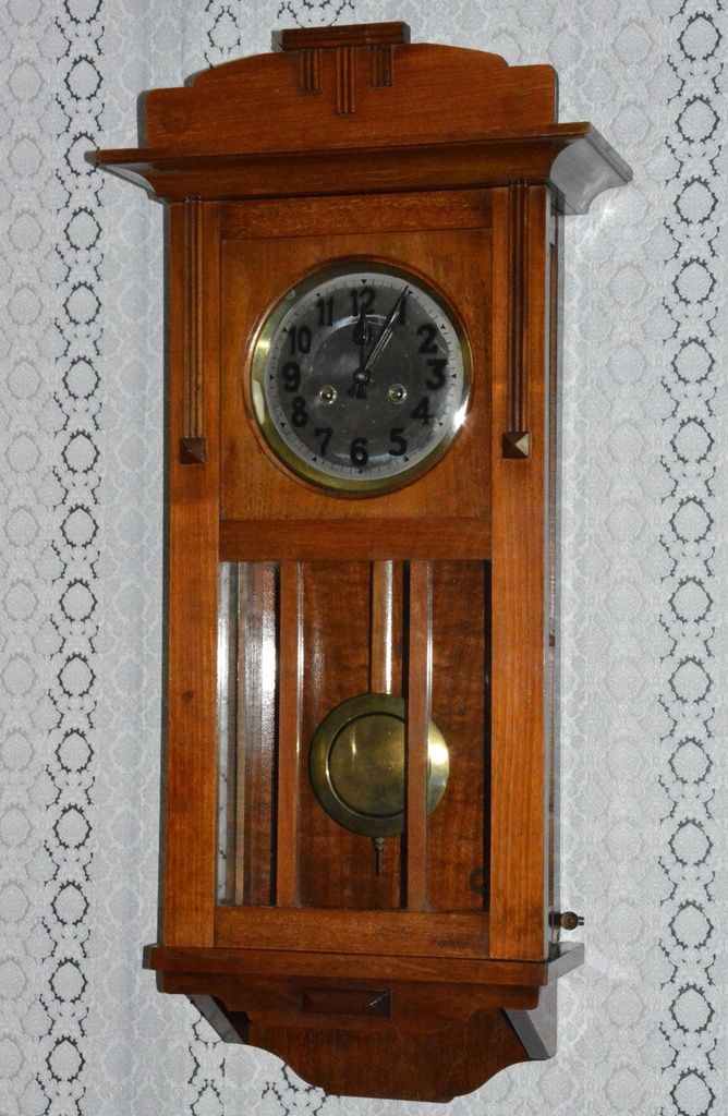 Starožitné hodiny Gustav Becker r1910