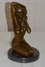 Bronzová soška - Dáma - AKT - na mramoru