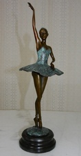 Bronzová socha - Baletka - na mramoru