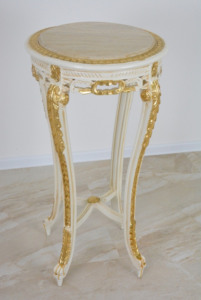 Zámecký dřevěný stoleček s mramorem