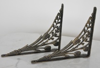 Policové konzole s květinami - litina - pár