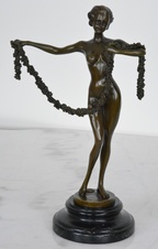 Bronzová soška - Dáma-akt s květinami - na mramoru