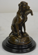 Bronzová soška - Lovecký pes s bažantem-na mramoru