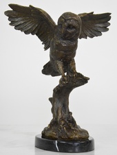 Bronzová soška - Sova - na mramorovém podstavci