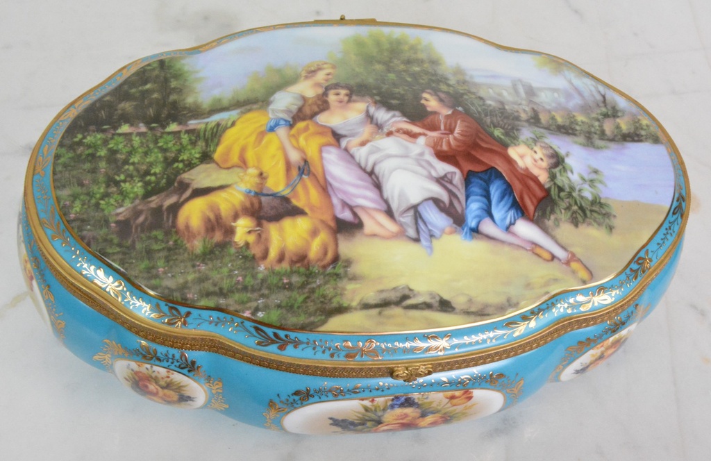 Zámecká dóza - porcelán + bronz - velká