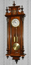 Starožitné 2-závažové hodiny Gustav Becker r1901