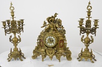 Starožitné krbové hodiny FHS se svícny