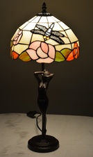 Tiffany lampa s dámou