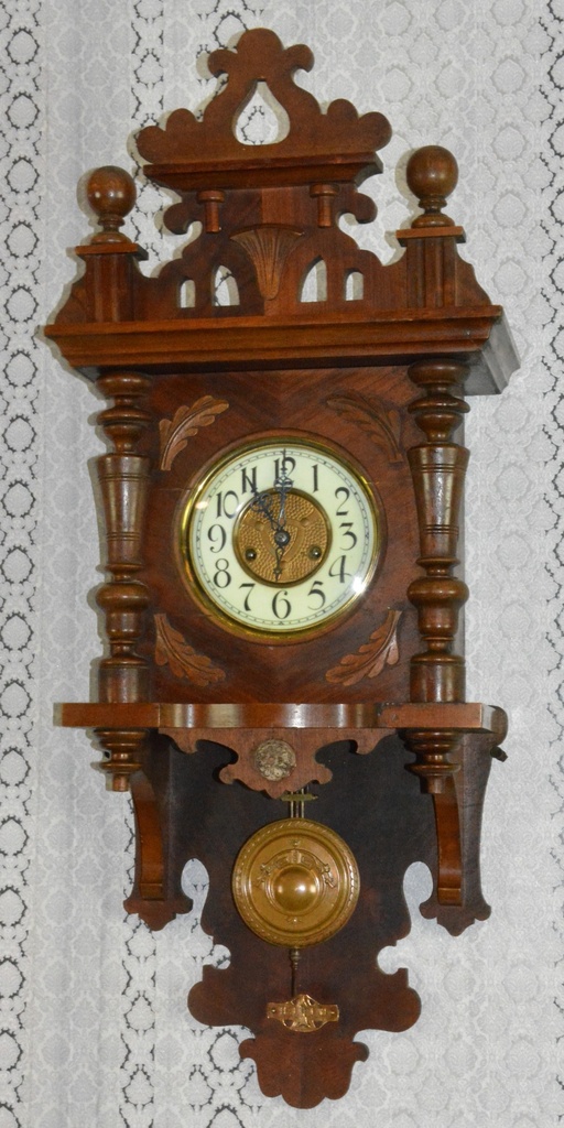 Starožitné řezbované hodiny Amerikanische-mlynářky