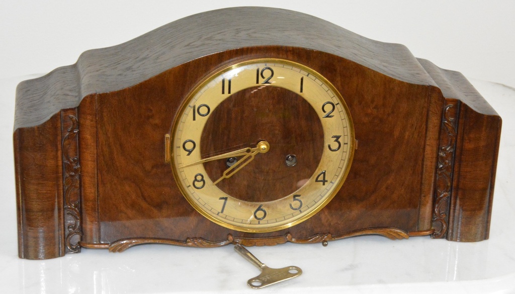 Starožitné krbové hodiny Kienzle 1920