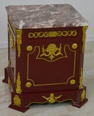 Zámecká konzola - podstavec s mramorem