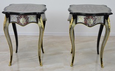 Zámecké stolečky Boulle zdobené bronzem