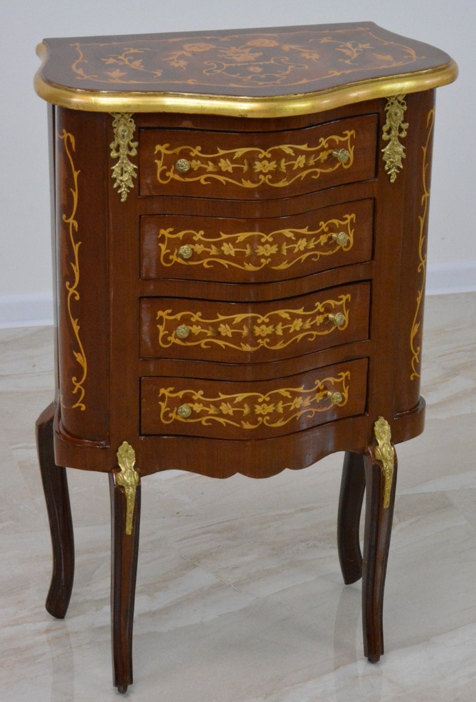 Zámecká intarzovaná komoda zdobená bronzem