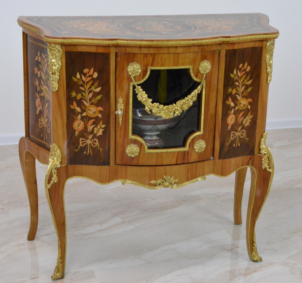 Zámecká intarzovaná vitrína/komoda zdobená bronzem