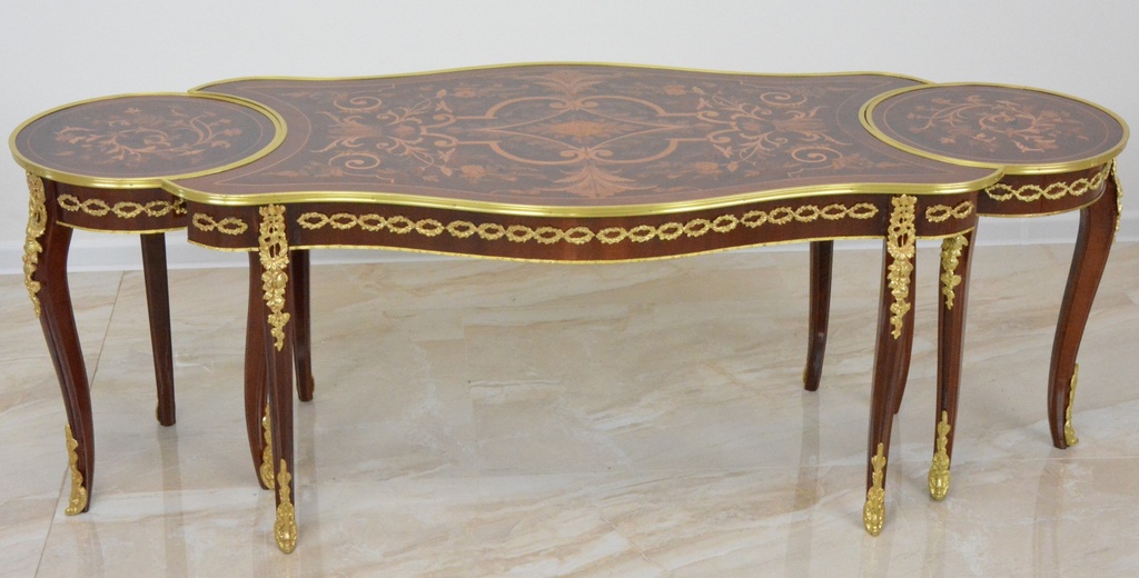 Zámecké intarzované konferenční stolečky - set