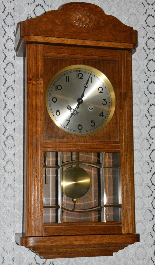 Starožitné skříňové hodiny FHS