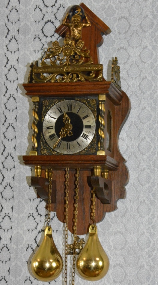 Starožitné Zánské dvouzávažové hodiny