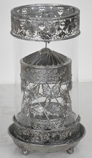 Plechová lucerna na svíčky s kolotočem