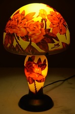 Skleněné lampa ve stylu Galle - umělecké sklo