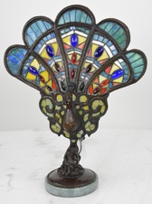 Tiffany lampa - Páv na mramoru