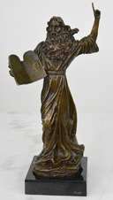 Bronzová soška - Ježíš - na mramoru