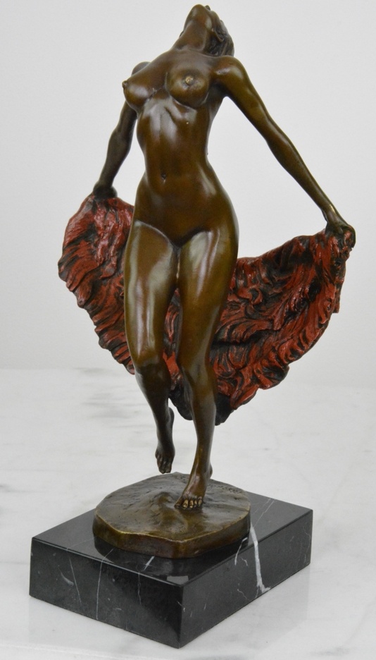 Bronzová socha - Dáma - na mramoru - Kolorovaná