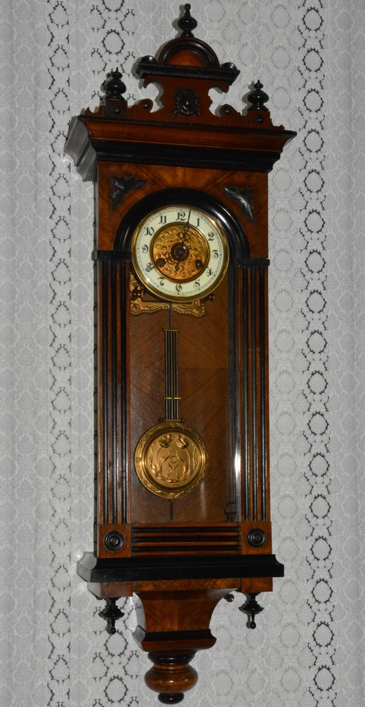 Starožitné řezbované hodiny FMS r1900