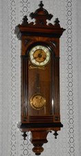 Starožitné řezbované hodiny FMS r1900