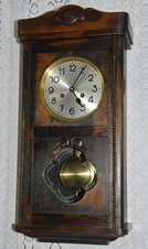 Starožitné skříňové hodiny Dufa r 1920