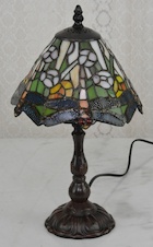 Tiffany lampa s vážkami