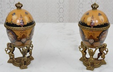 Zámecké dózy se lvy - porcelán + bronz - pár