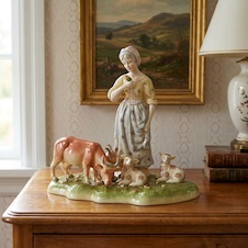 Porcelánová soška - Na pastvě