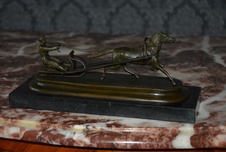 Bronzová soška-Saně